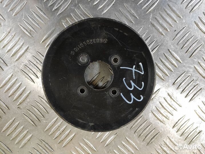 Шкив водяного насоса помпы Vito 1996-2003