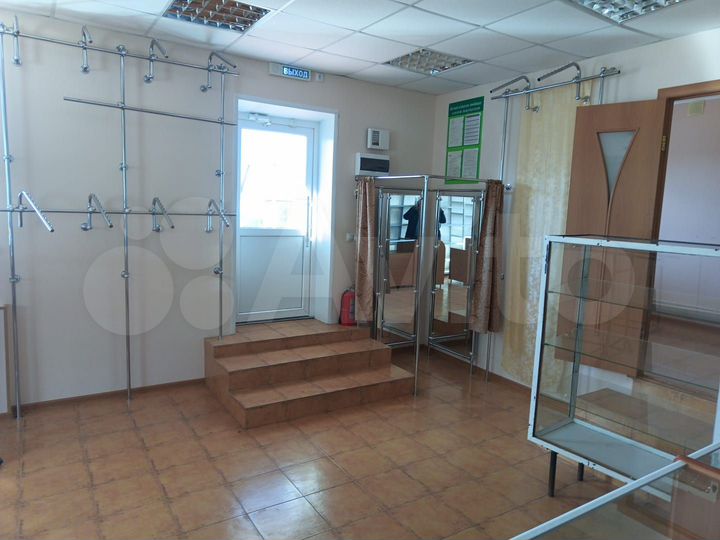 Торговая площадь, 56 м²