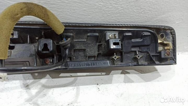 Накладка двери багажника