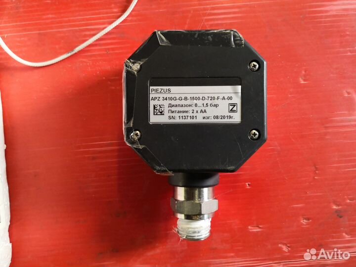 Манометр APZ 3410G-G-B-1500-D-720-F-A-00