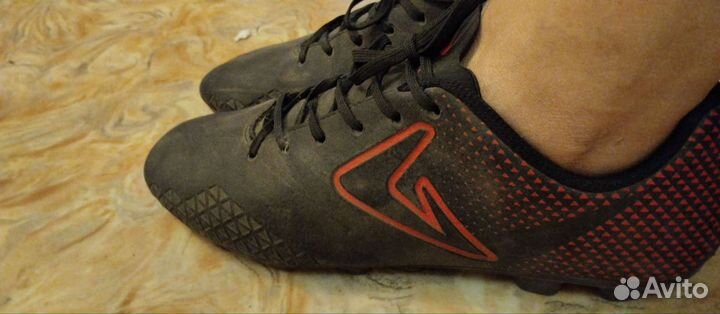 Футбольные буцы