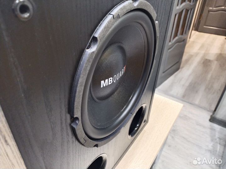 Активный сабвуфер