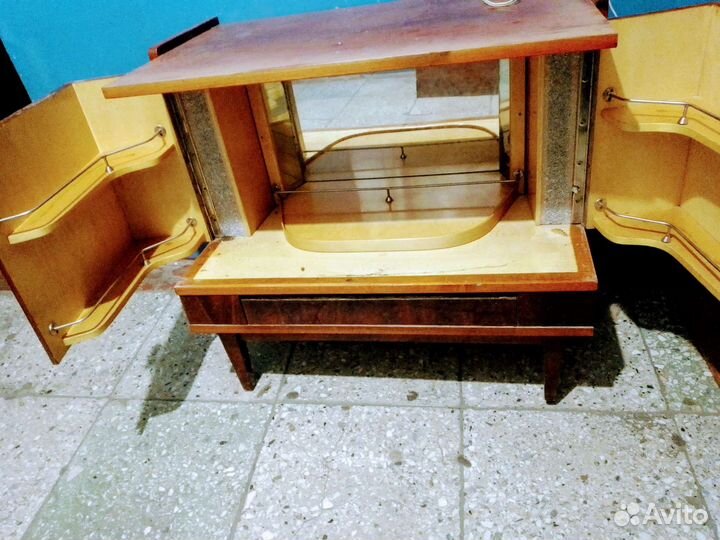 Тумба-бар +подсветка бу винтаж/антиквариат/Румыния