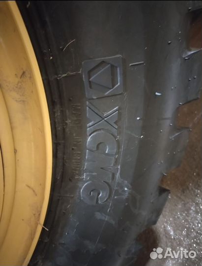 Шины на фронтальный погрузчик 17.5 *25