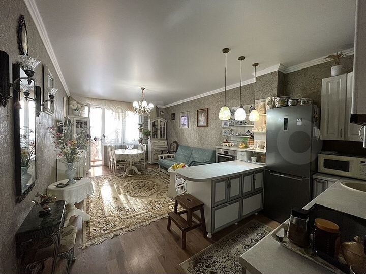 2-к. квартира, 104 м², 3/10 эт.