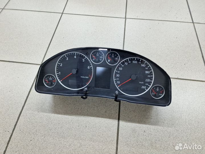 Приборная панель (Щиток) Audi A6 C5 4B0920933N