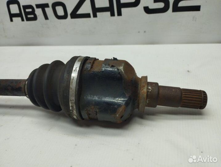 Привод передний левый Toyota Corolla E150 4zzfe