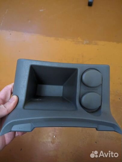 Пепельница с прикуривателями mitsubishi galant 8