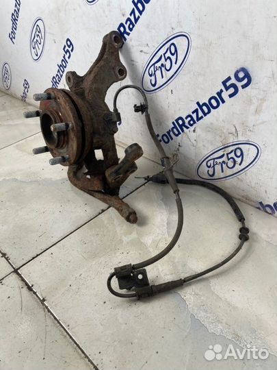 Кулак поворотный передний правый Kia Ceed ED 1.4