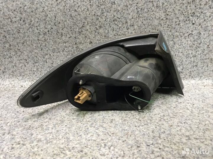 Фонарь правый Mazda 6 GG 2006