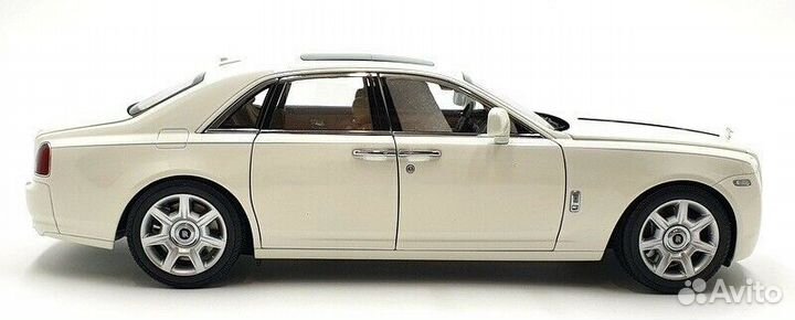 1:18 Kyosho Rolls-Royce Ghost English White 2