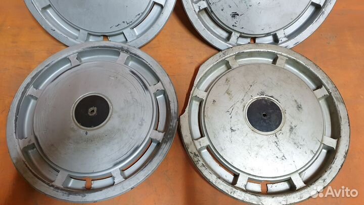 3 шт. Колпаки газ 14 диаметр