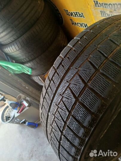 Bridgestone Blizzak Revo GZ 215/50 R17 91S