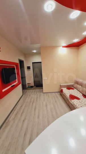 2-к. квартира, 52 м², 10/17 эт.