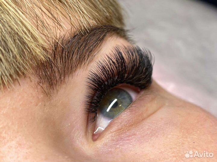 Наращивание и ламинирование ресниц и бровей