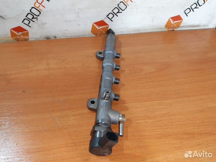 Топливная рампа Mercedes C-Class W205 OM651 2.2