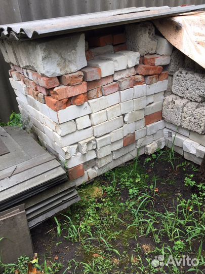 Шлакоблок и кирпич бу
