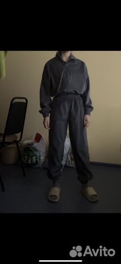 Спортивный костюм женский