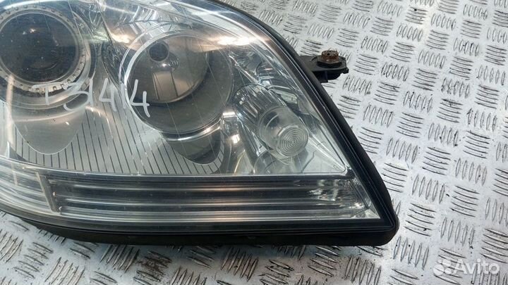 Фара правая Mercedes-Benz GL-Class