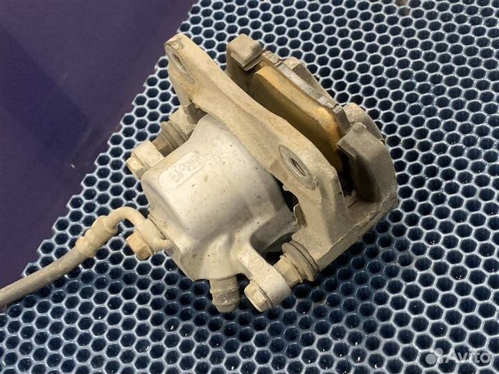 Суппорт задний правый Toyota Rav4 Asa44 ASA44