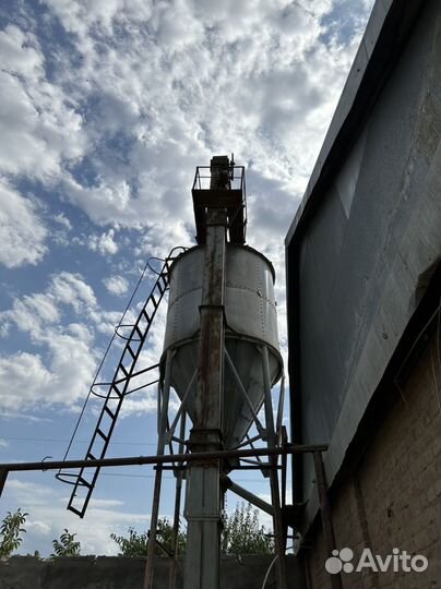 Силос бункер