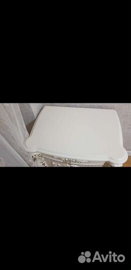 Тумба прикроватная