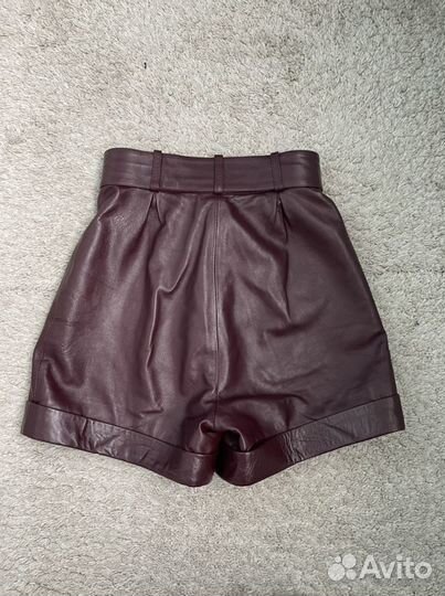 Кожаные шорты 40-42