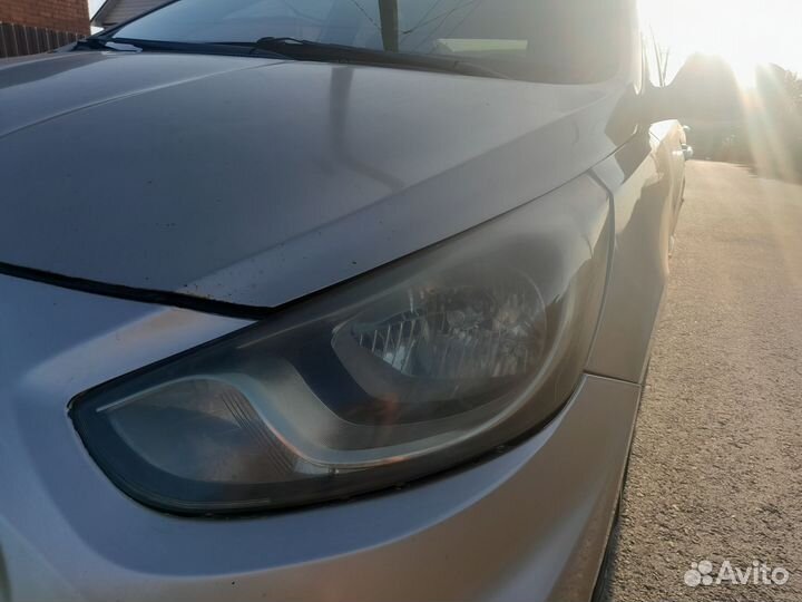 Фары на hyundai solaris 1 бу дорестайл