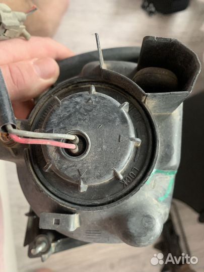 Фара противотуманная нииссан вингрод