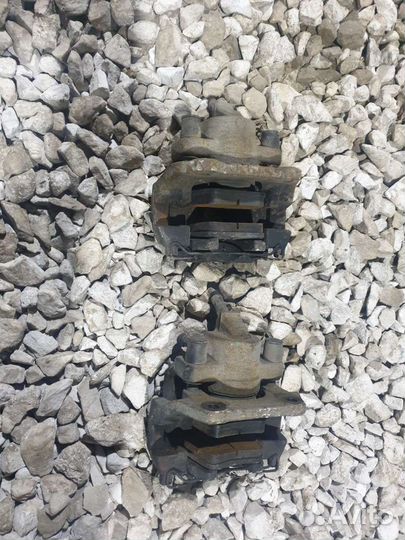 Суппорт задний левый Volvo XC90 Вольво