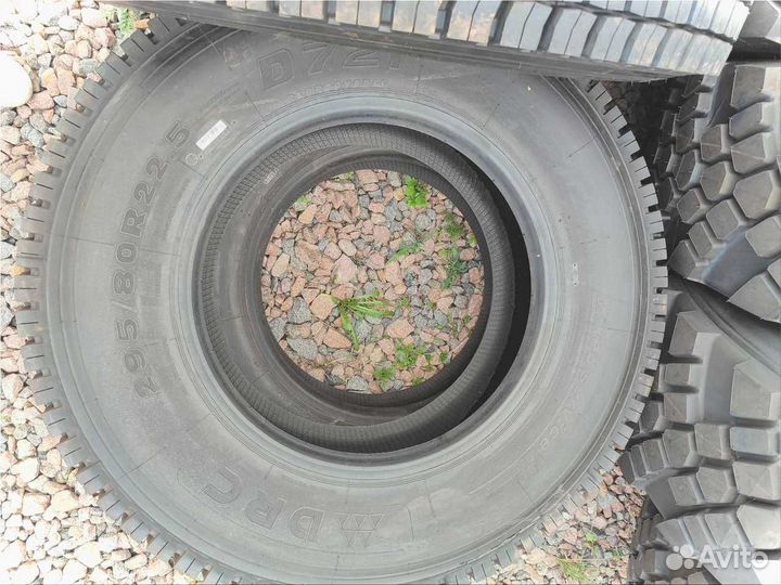 Шины на грузовики 295/80R22.5drсd72118PR/M-HX152/1