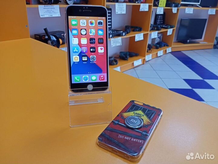 7) Apple iPhone 6S(2/64)