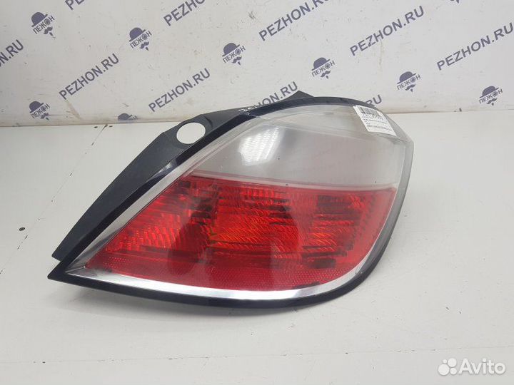 Фонарь задний правый Opel Astra