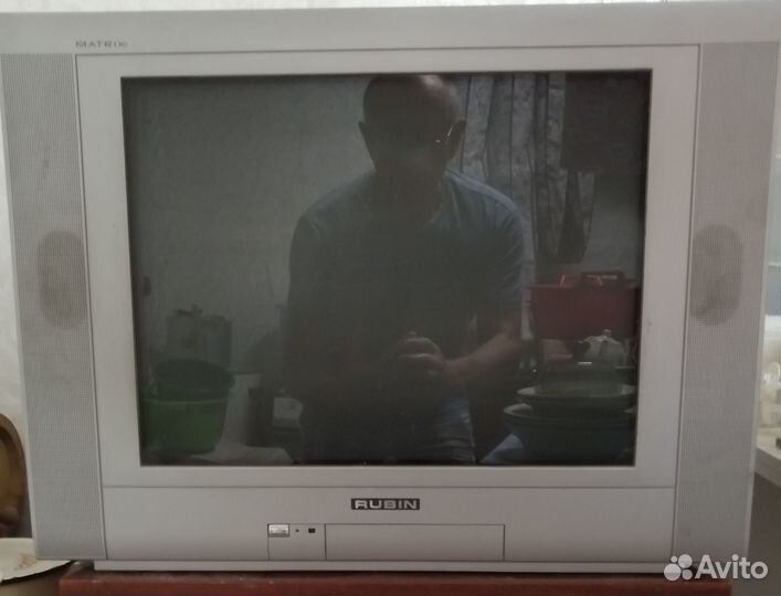 Цветной телевизор Rubin