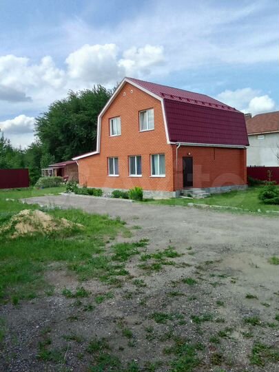 Дом 180 м² на участке 23 сот.