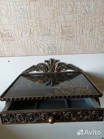 Полка - шкатулка