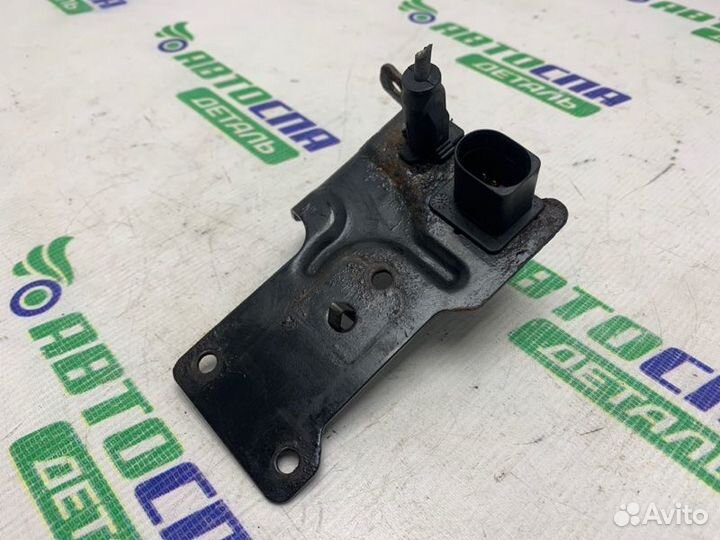 Кронштейн Opel Insignia лифтбек дизель 2.0 A20DT