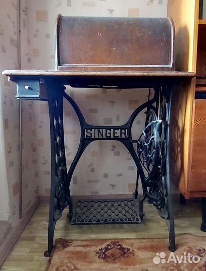 Швейная машина Singer