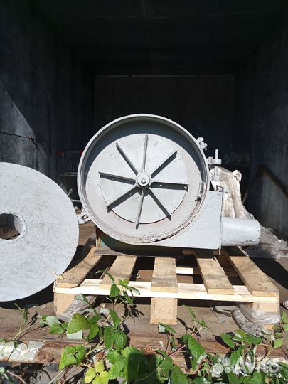 Зернодробилка бу