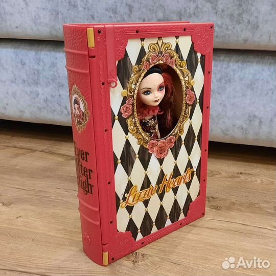 Кукла Ever After High набор Лиззи Хартс Дом-книга