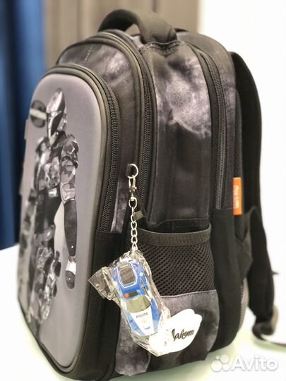 Рюкзак школьный