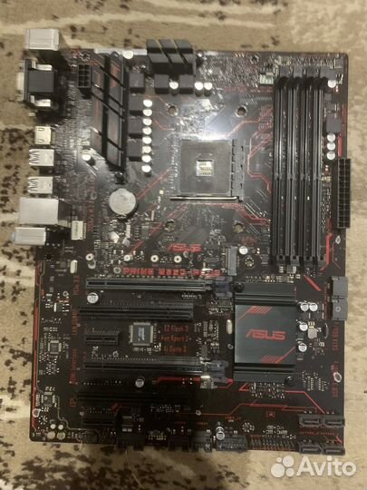 Материнская плата