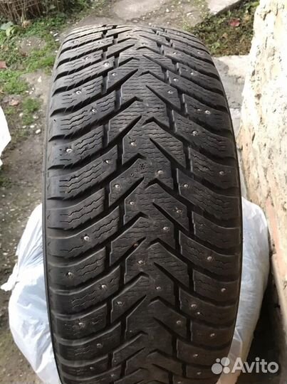 Nokian Tyres Hakkapeliitta 8 SUV 8 60