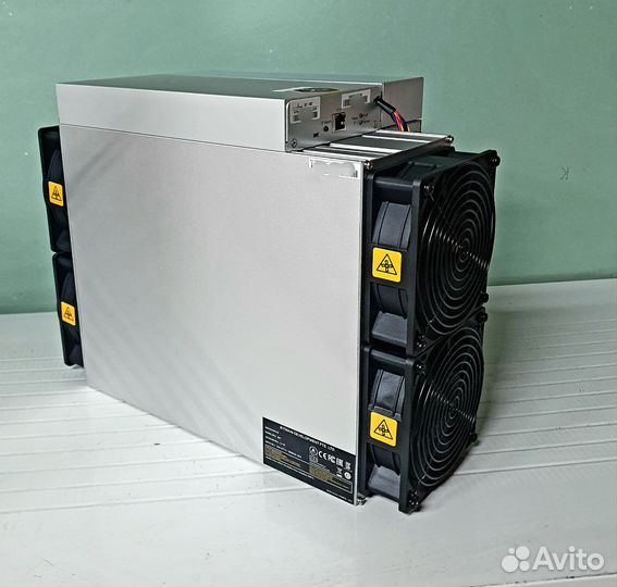Новый Bitmain Antminer S21 188TH/s