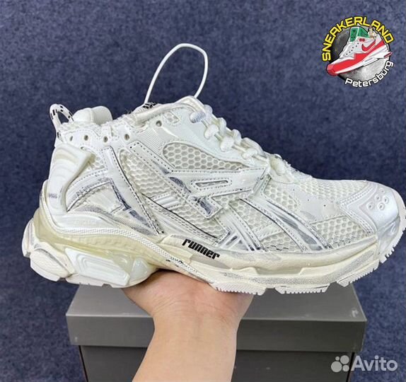 Кроссовки Balenciaga Runner White Sneakers