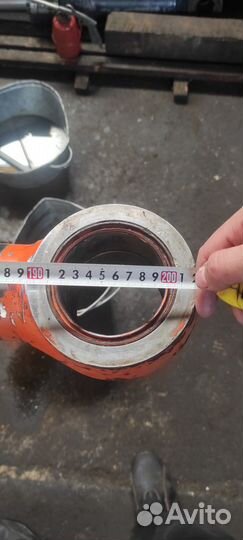 Гидроцилиндр экскаватора hitachi