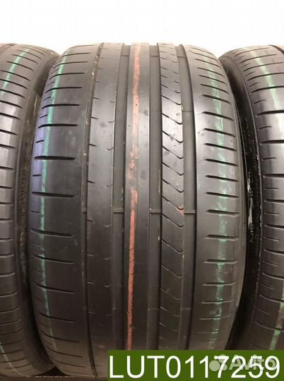 Pirelli P Zero PZ4 285/30 R22 101Y