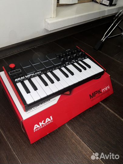 Midi клавиатура akai mpk mini mk3 original