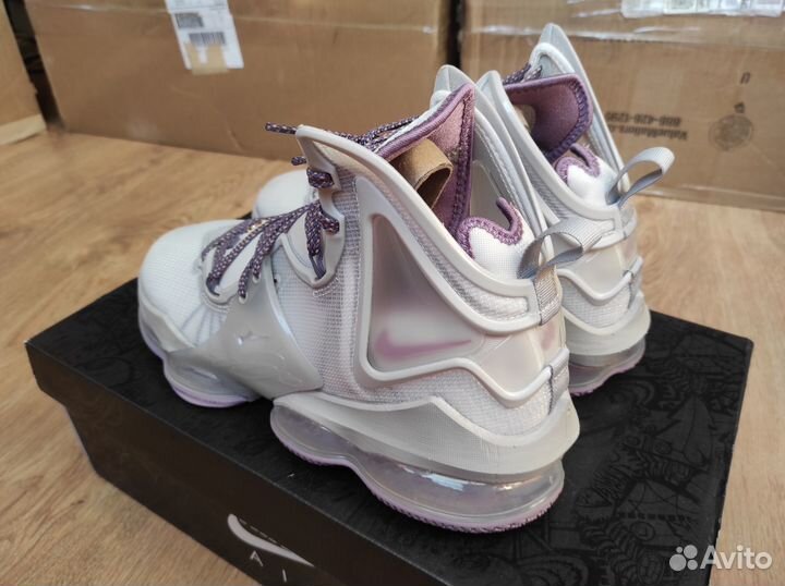 Оригинал кроссовки баскетбольные Nike Lebron 19