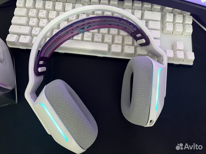 Беспроводные наушники Logitech g733